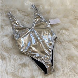 Basta silver once piece bakini NWT and liner. Sm